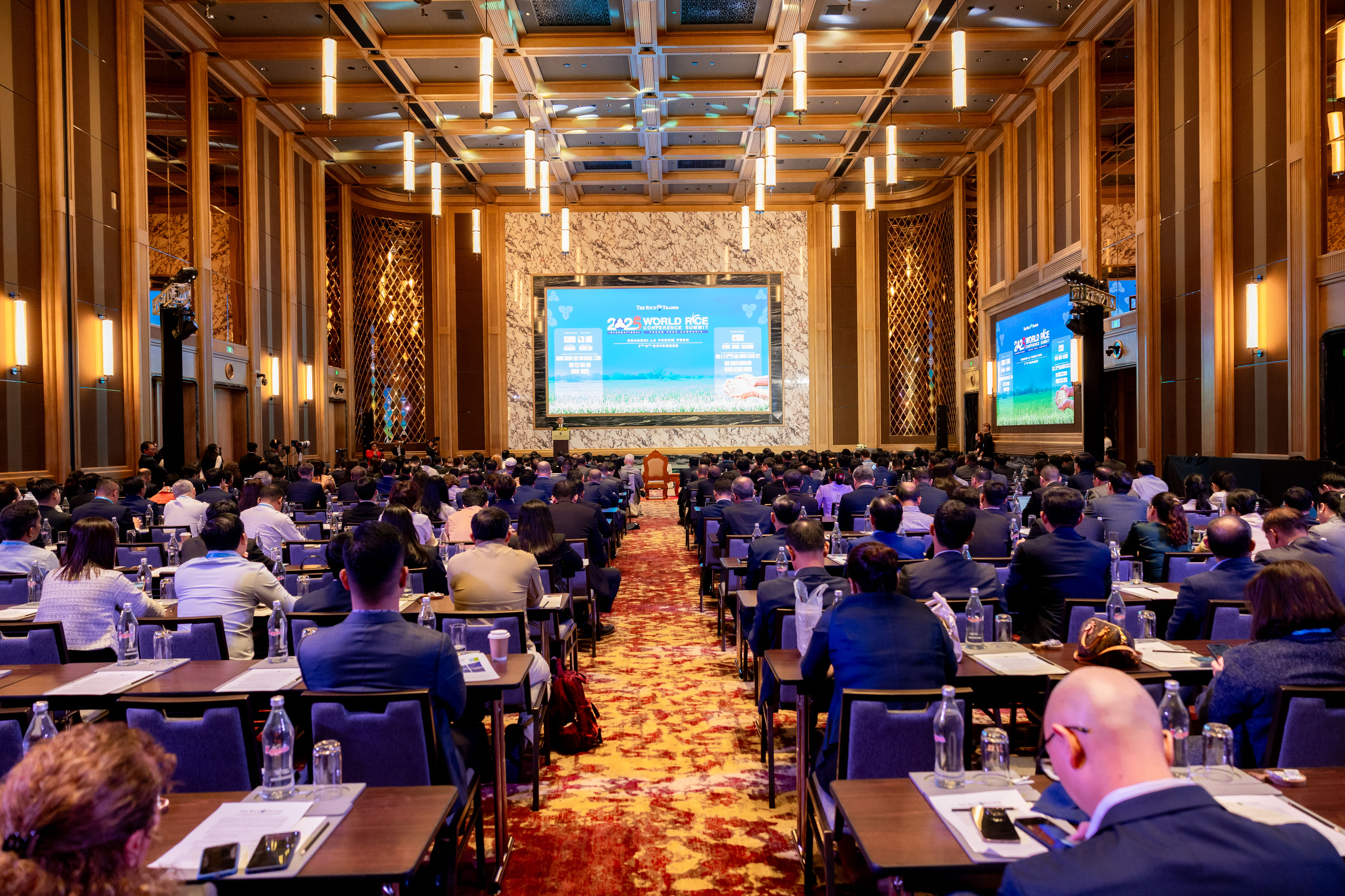 សន្និសីទស្រូវអង្ករពិភពលោកអន្តរជាតិនាំវិស័យស្រូវអង្ករកម្ពុជាទៅលើឆាកអន្តរជាតិ